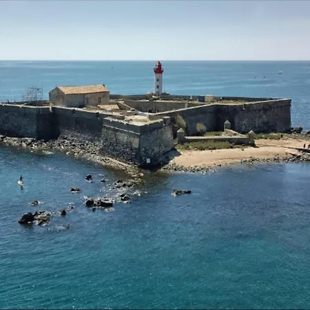 Climatise Avec Parking A 500m De La Pour Familiales - Fr-1-749-30 Apartment Agde